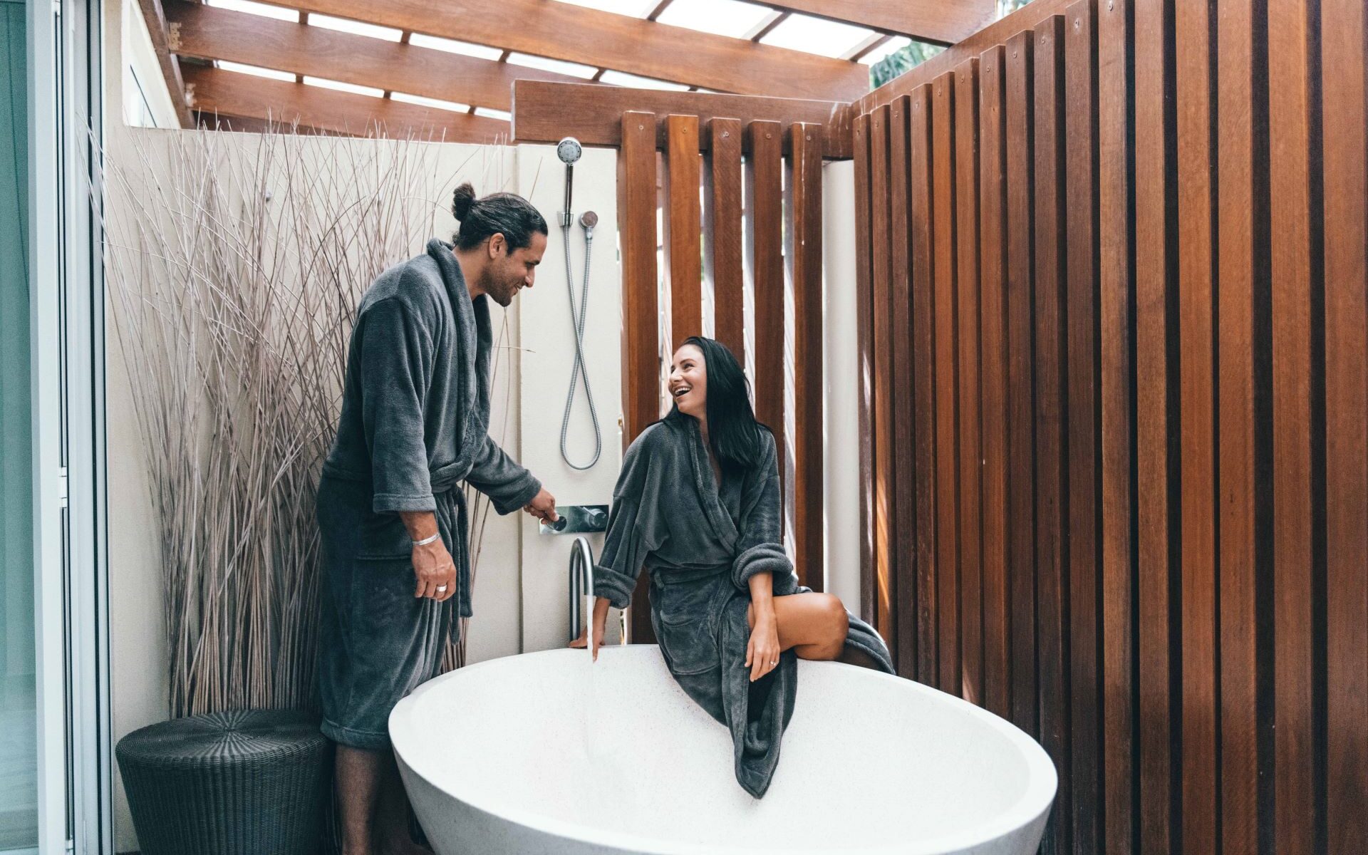 Vie Spa bath