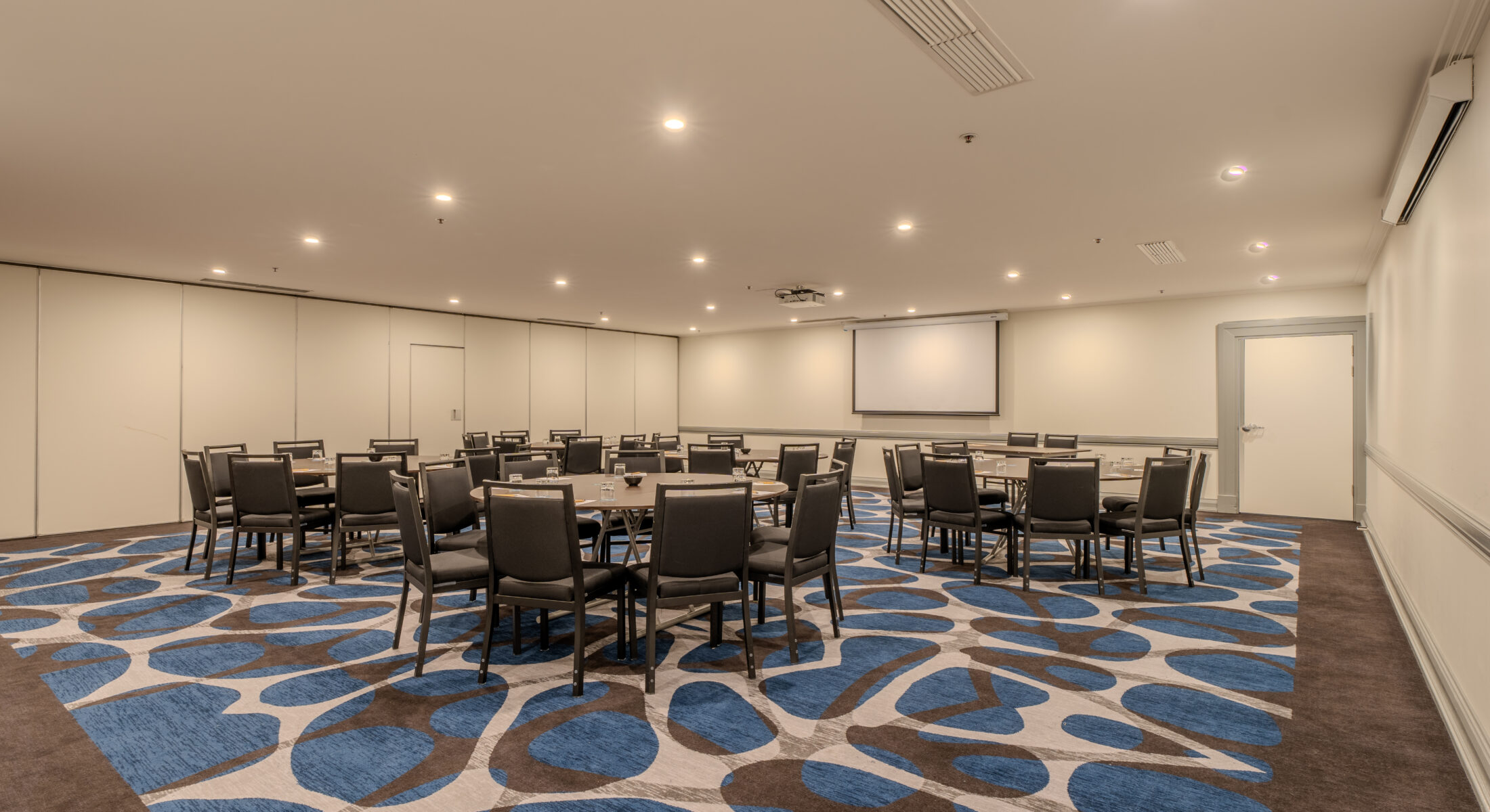 Bluewater 2 Meeting Room