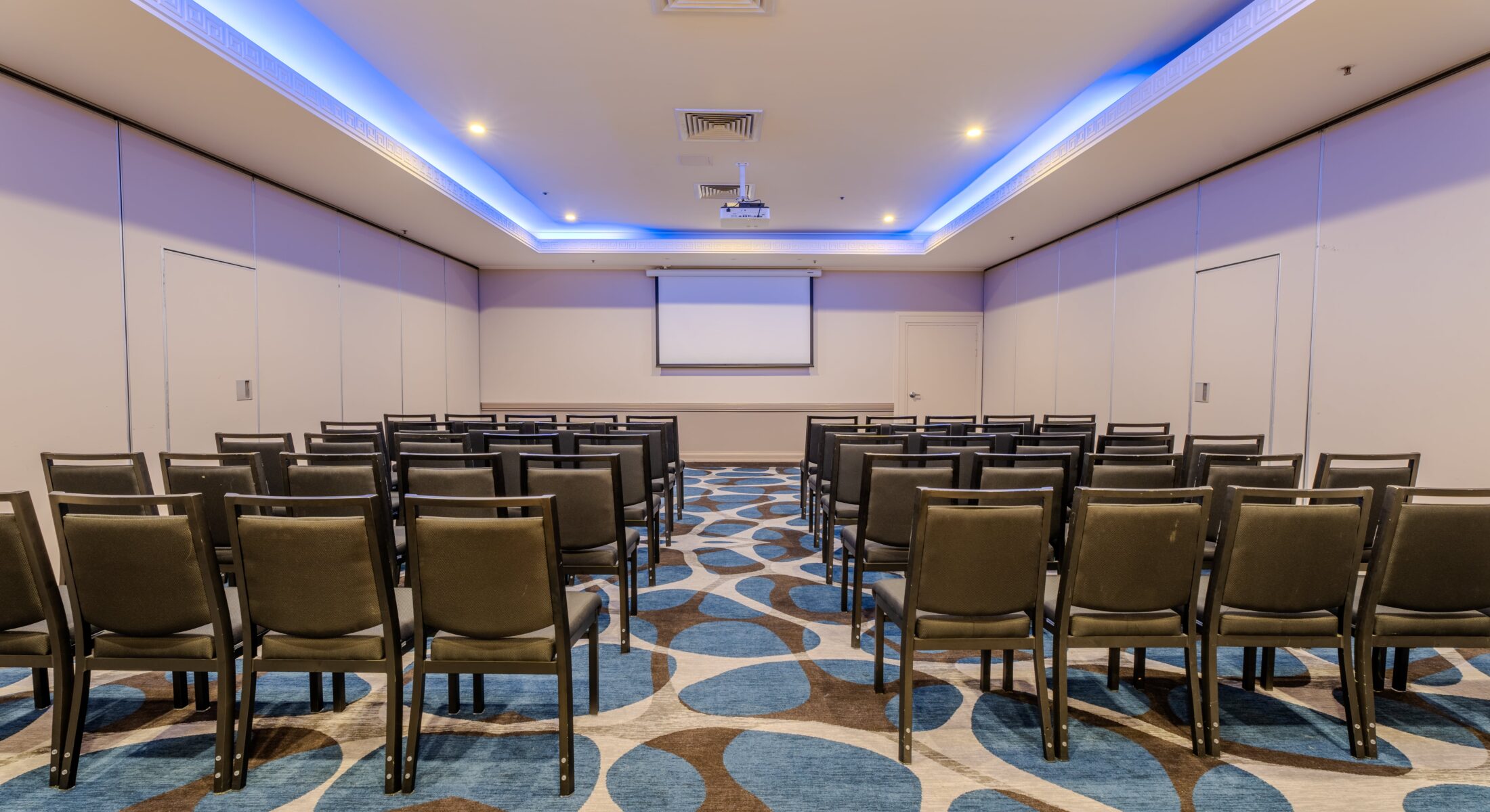 Tully 2 Meeting Room