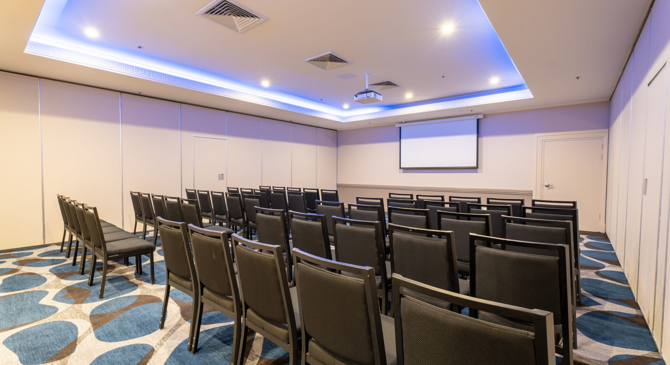 Tully 2 Meeting Room